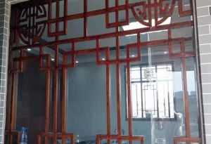 详谈仿古门窗铝合金