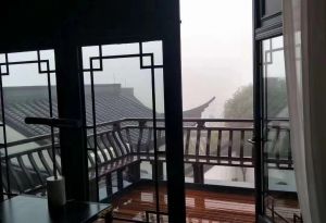 室外仿古门窗,铝代木仿古门窗更省心 室外仿古门窗,铝代木仿古门窗更省心