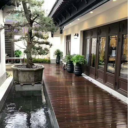 铝合金仿古门窗