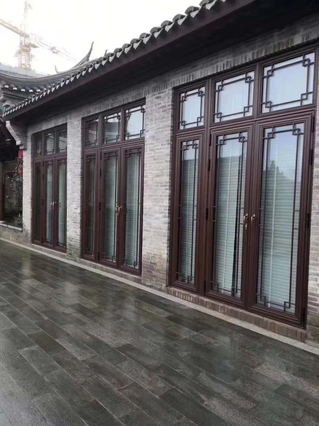 断桥铝仿古门窗